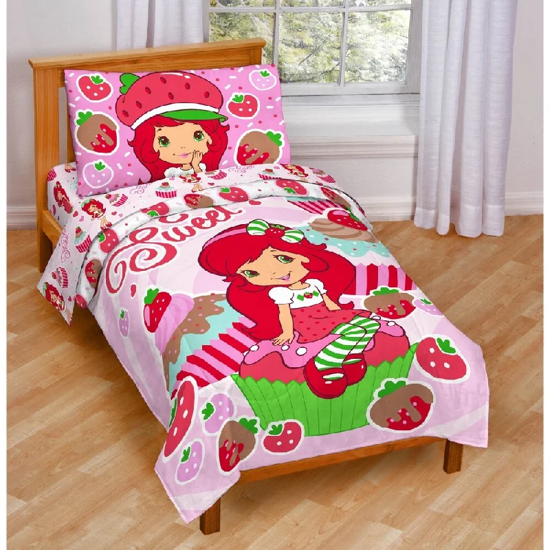 Strawberry Shortcake Toddler 4-piece Bed in a Bag Set