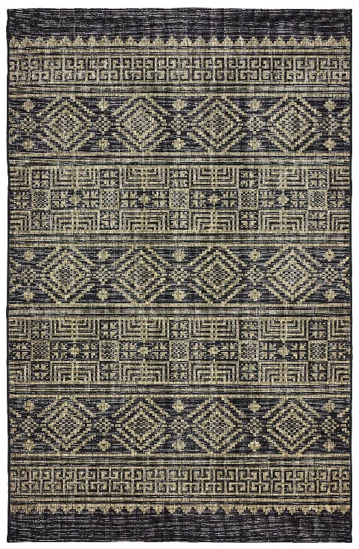 5' X 8' Indoor / Outdoor Area Rug - Brown / Black